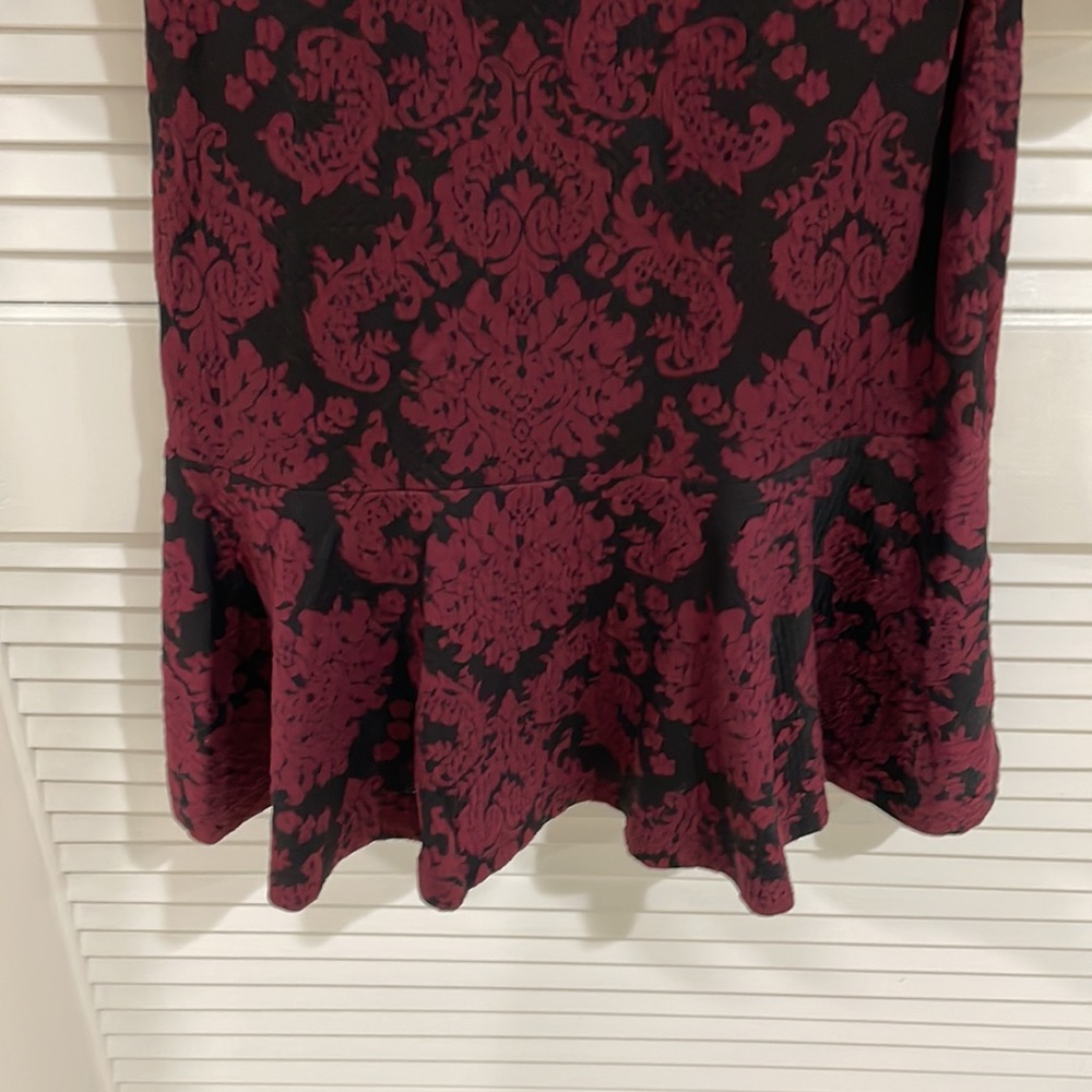 Dress - Picture 3 of 7